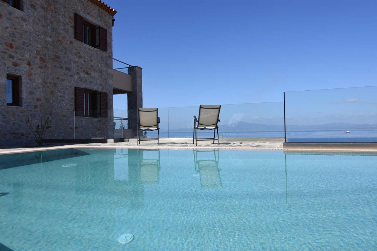 Villa Dafni - Infinite Sea Vistas With Private Pool Kalamata Zewnętrze zdjęcie