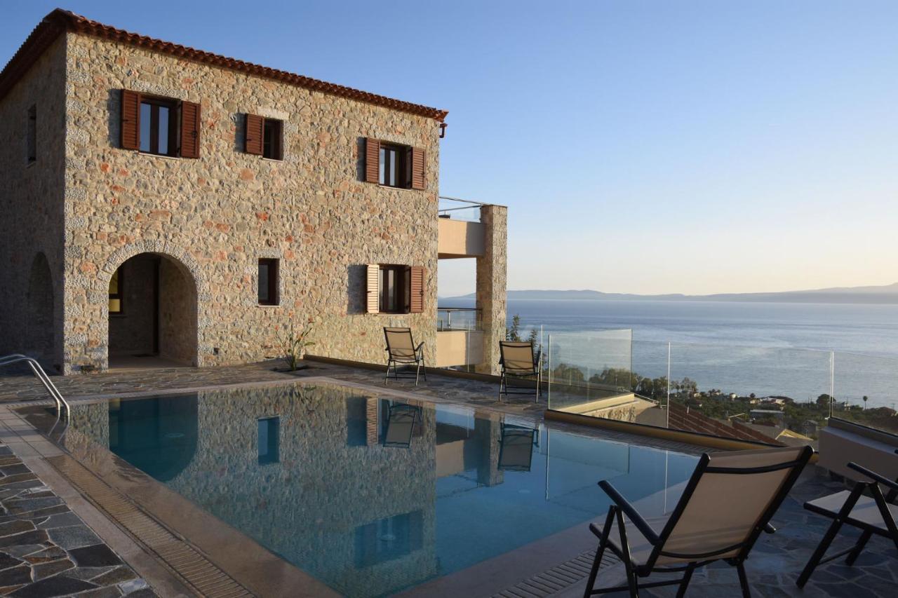 Villa Dafni - Infinite Sea Vistas With Private Pool Kalamata Zewnętrze zdjęcie